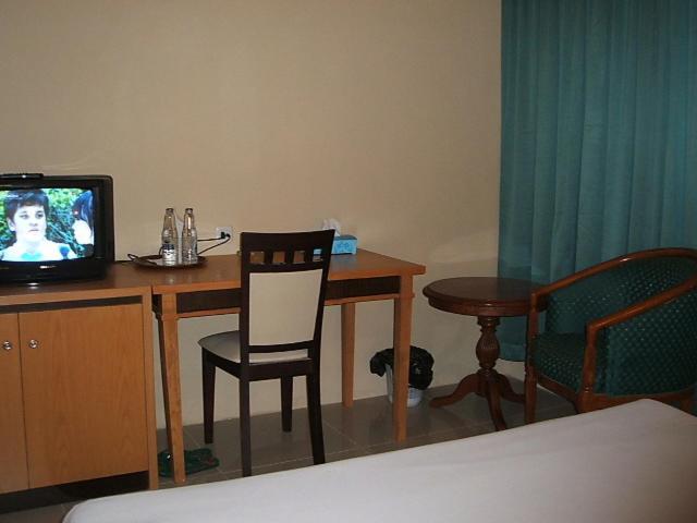 Hotel Wisata Палембанг Экстерьер фото